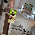 Bed & Breakfast Le Lumie L' Antico Cortile Camere Con Cucina Privata With Private Kitchen