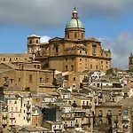 Le Lumie L' Antico Cortile Camere Con Cucina Privata With Private Kitchen 3* Agrigento