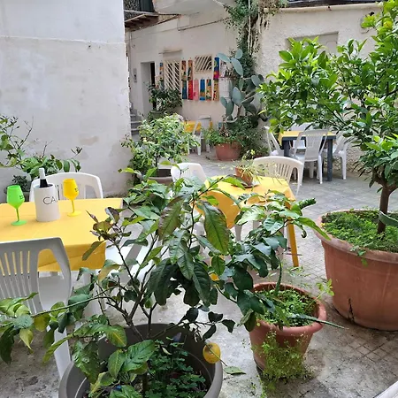 Bed & Breakfast Le Lumìe L' antico Cortile Camere Con Cucina Privata With Private Kitchen 3*