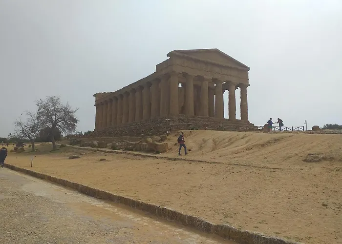 Le Lumìe L' antico Cortile Camere Con Cucina Privata With Private Kitchen Bed & Breakfast 3*