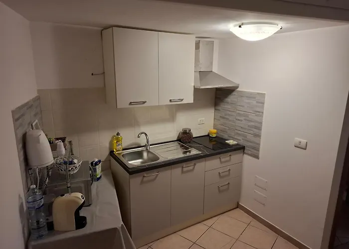 Le Lumìe L' antico Cortile Camere Con Cucina Privata With Private Kitchen Bed & Breakfast