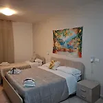 B&B Le Lumìe Il Cortiletto Del Centro Bed end Kitchen Agrigente