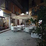 B&B Le Lumìe Il Cortiletto Del Centro Bed end Kitchen Couette-café Agrigente