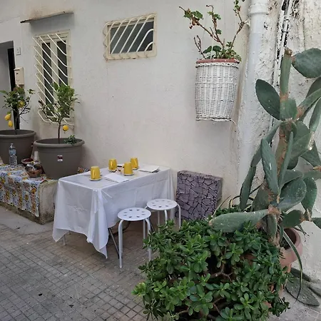 לינה וארוחת בוקר Le Lumie 