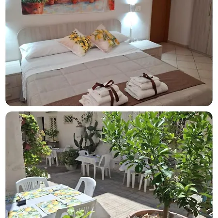 Le Lumie L' Antico Cortile Con Cucina Privata With Private Kitchen Bed and breakfast
