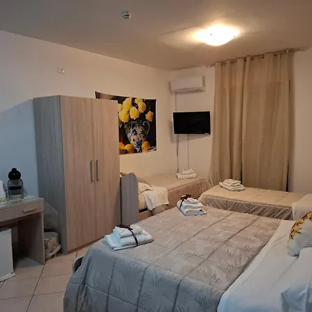 B&B Le Lumìe Il Cortiletto Del Centro Bed end Kitchen Agrigente