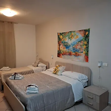 Le Lumie L' Antico Cortile Camere Con Cucina Privata With Private Kitchen Agrigento