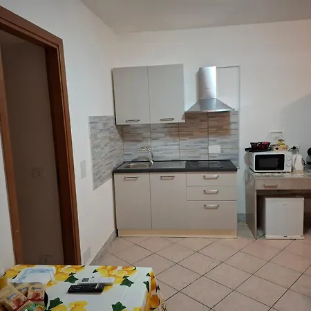 Panzió Le Lumie L' Antico Cortile Camere Con Cucina Privata With Private Kitchen