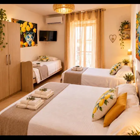Le Lumie L' Antico Cortile Con Cucina Privata With Private Kitchen Bed & Breakfast 3*