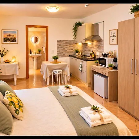 Le Lumie L' Antico Cortile Con Cucina Privata With Private Kitchen Bed & Breakfast Agrigento