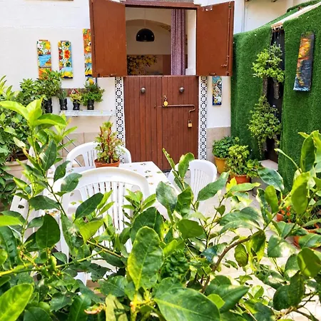 Le Lumie L' Antico Cortile Con Cucina Privata With Private Kitchen Bed & Breakfast 3*