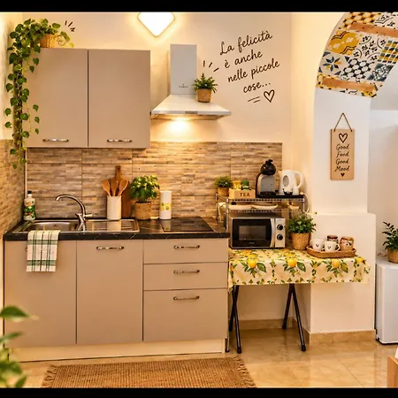 Le Lumie L' Antico Cortile Con Cucina Privata With Private Kitchen 3*
