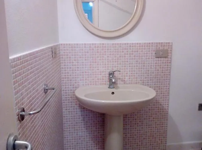 Panzió Le Lumie L' Antico Cortile Camere Con Cucina Privata With Private Kitchen