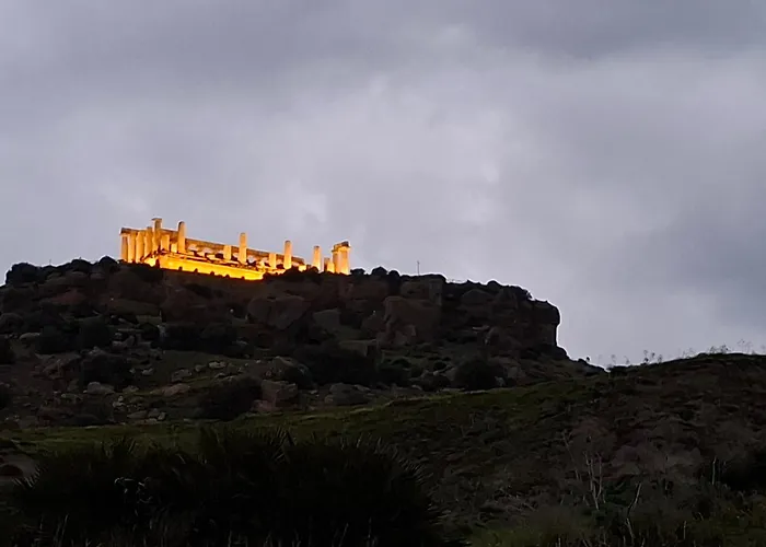 Panzió Le Lumie L' Antico Cortile Camere Con Cucina Privata With Private Kitchen 3*