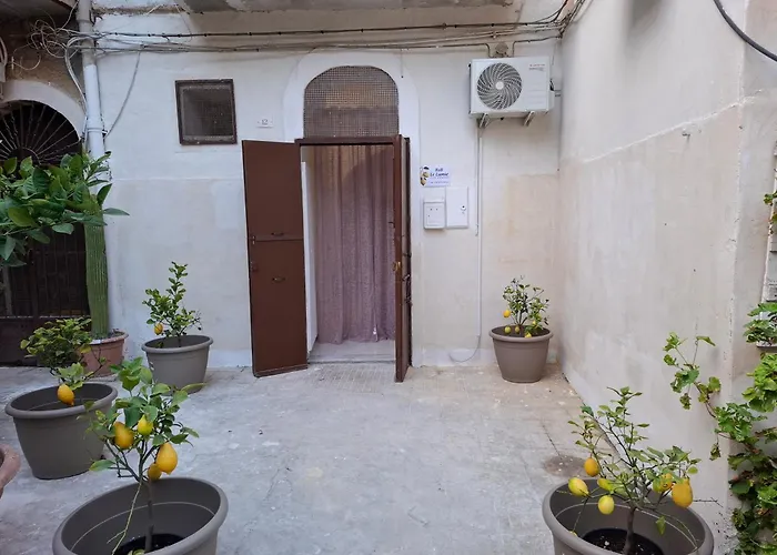 Le Lumie L' Antico Cortile Camere Con Cucina Privata With Private Kitchen