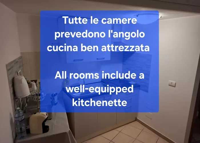 Le Lumie L' Antico Cortile Camere Con Cucina Privata With Private Kitchen فندق مبيت وإفطار