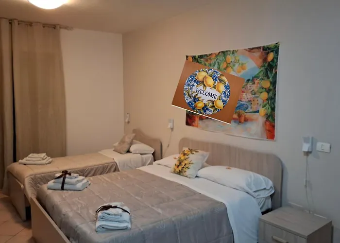 Le Lumie L' Antico Cortile Camere Con Cucina Privata With Private Kitchen 3*